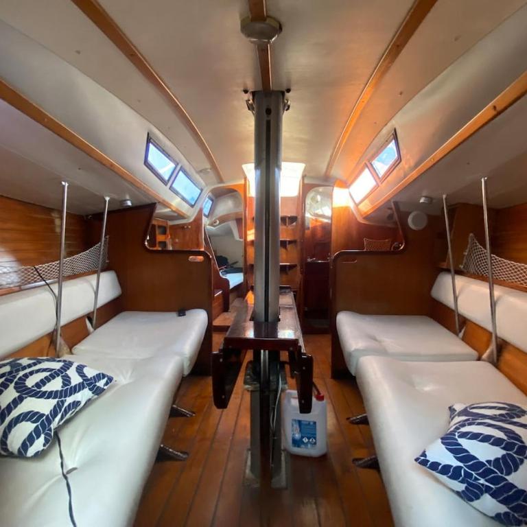 Imagine waking up to the sound of the sea - Mobile Home - 10