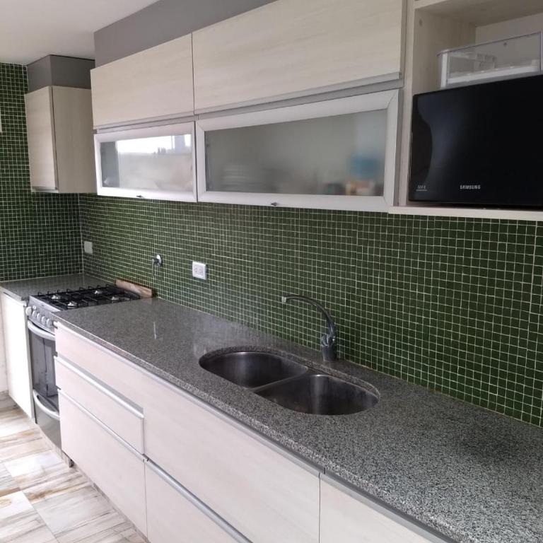 Casa con piscina barrio constitución a 400 metros del mar - Three-Bedroom House - 23
