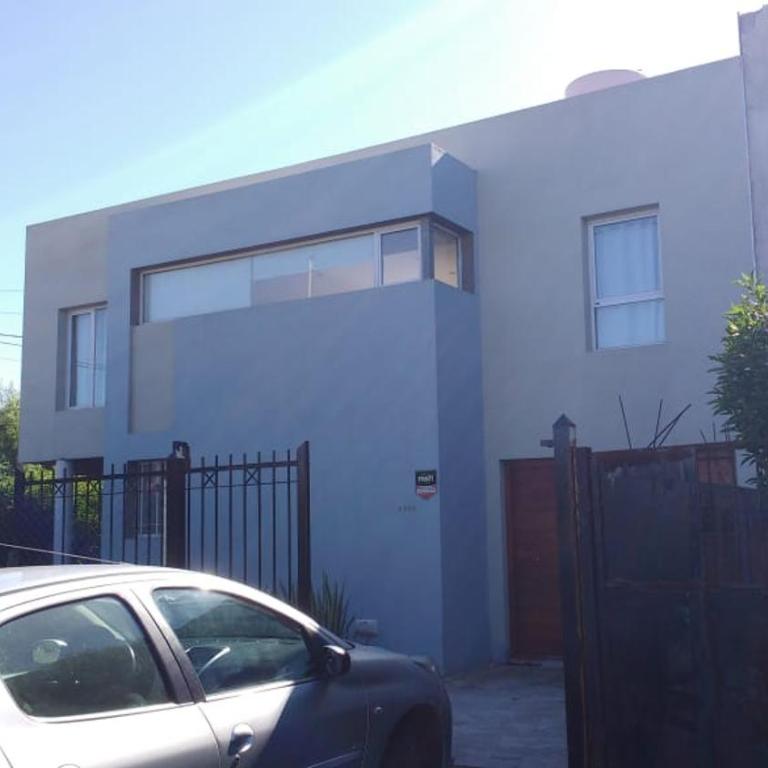 Casa con piscina barrio constitución a 400 metros del mar - Three-Bedroom House - 2