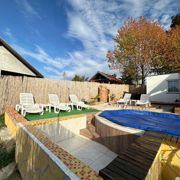 Brick House - One-Bedroom Villa - 16
