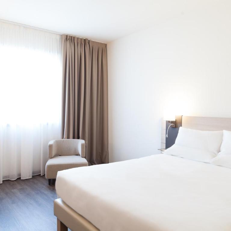 Novotel Brescia 2 - Camera King Superior con Divano-Letto - 12