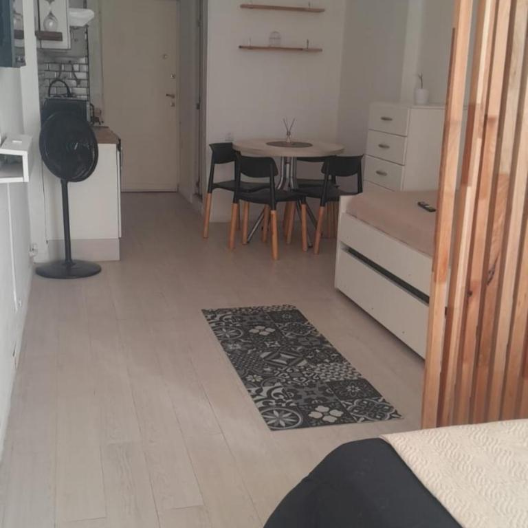 Depto Zona Aldrey - Apartamento de 1 dormitorio - 23