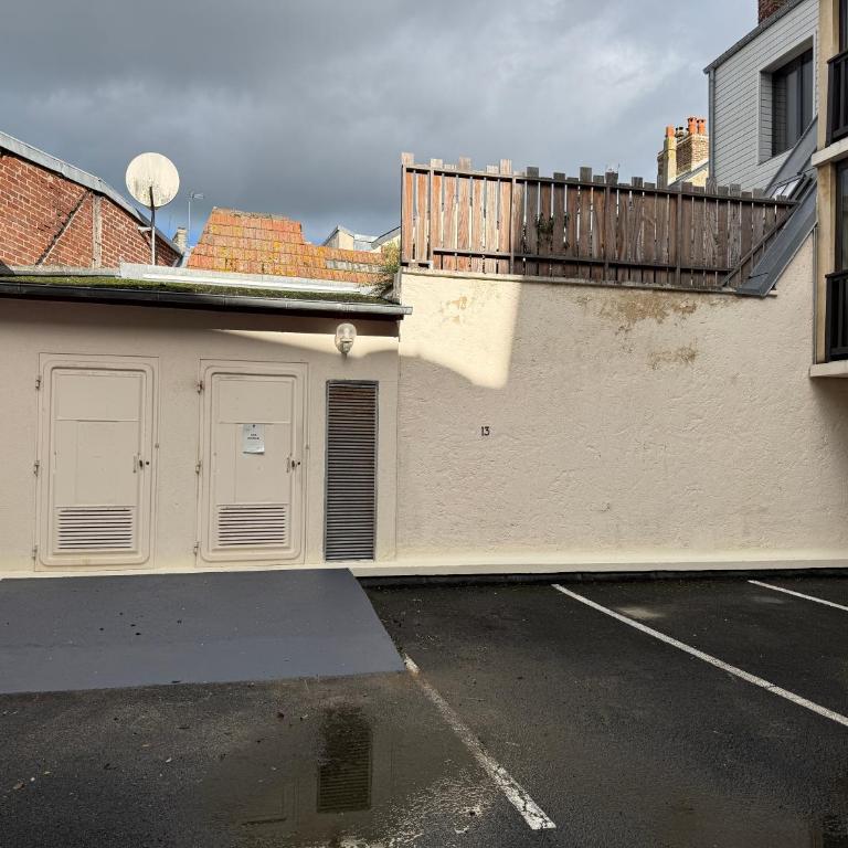 Central appartement with terrace and free parking - Appartement - 10