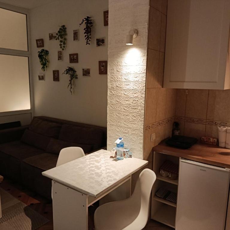 Wolf Belgrade - One-Bedroom Apartment - 9