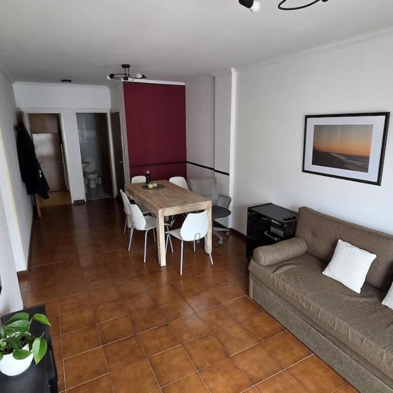 Gran Tres Ambientes a un paso de todo, Zona Guemes - Apartamento de 2 dormitorios - 1