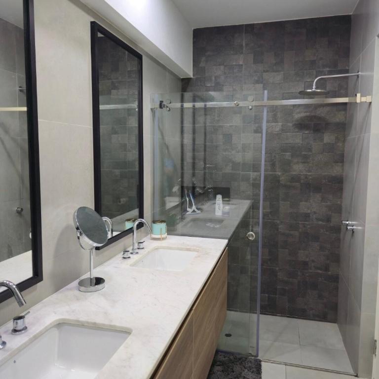 Dream penthouse in Miraflores - Three-Bedroom Apartment - 10