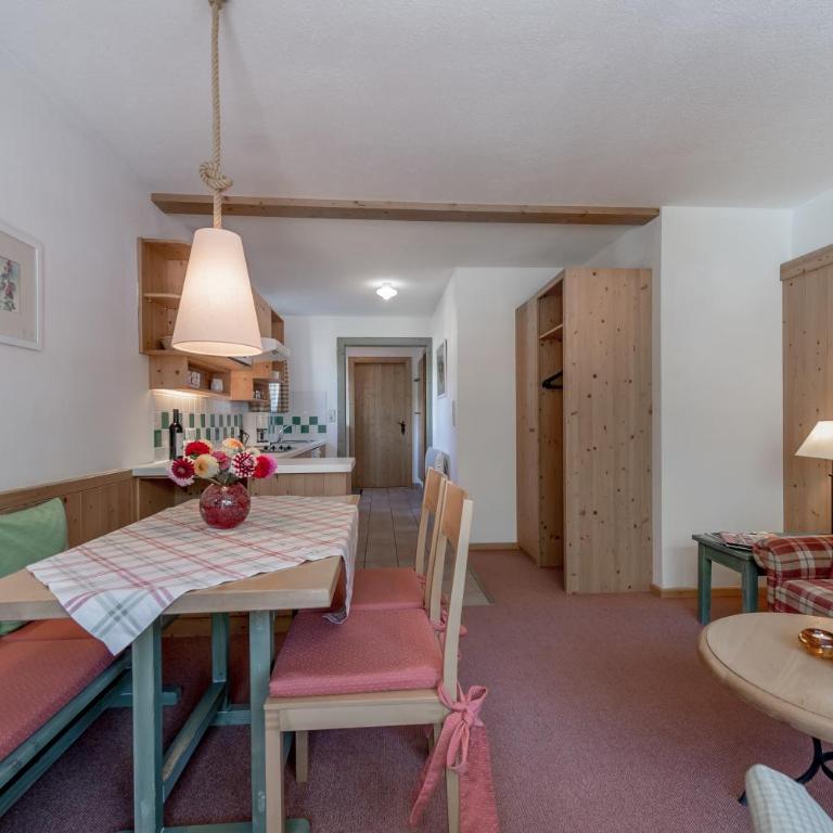 Haus Elisabeth - Apartment mit 1 Schlafzimmer und Balkon - 10