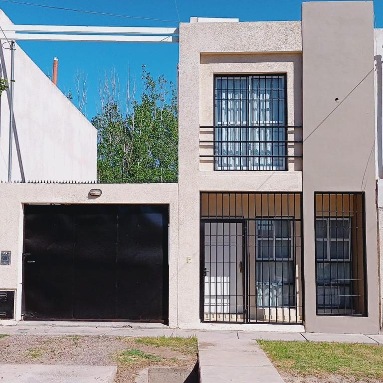Refugio del Este - Two-Bedroom House - 3