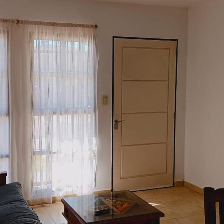 Refugio del Este - Two-Bedroom House - 4