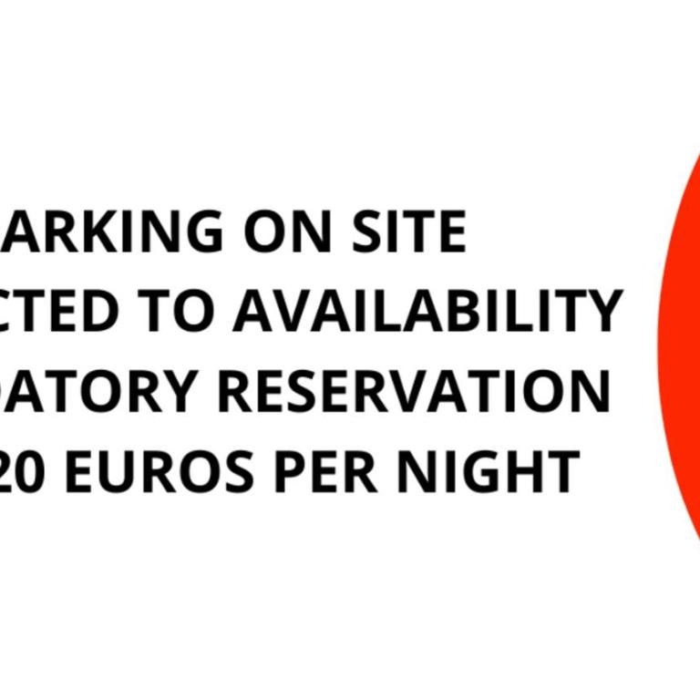 Authentic Belgrade Centre - 3 Luxury Suites in One Space - Hot Tub and Sauna - Apartman sa 3 Spavaće Sobe - 4