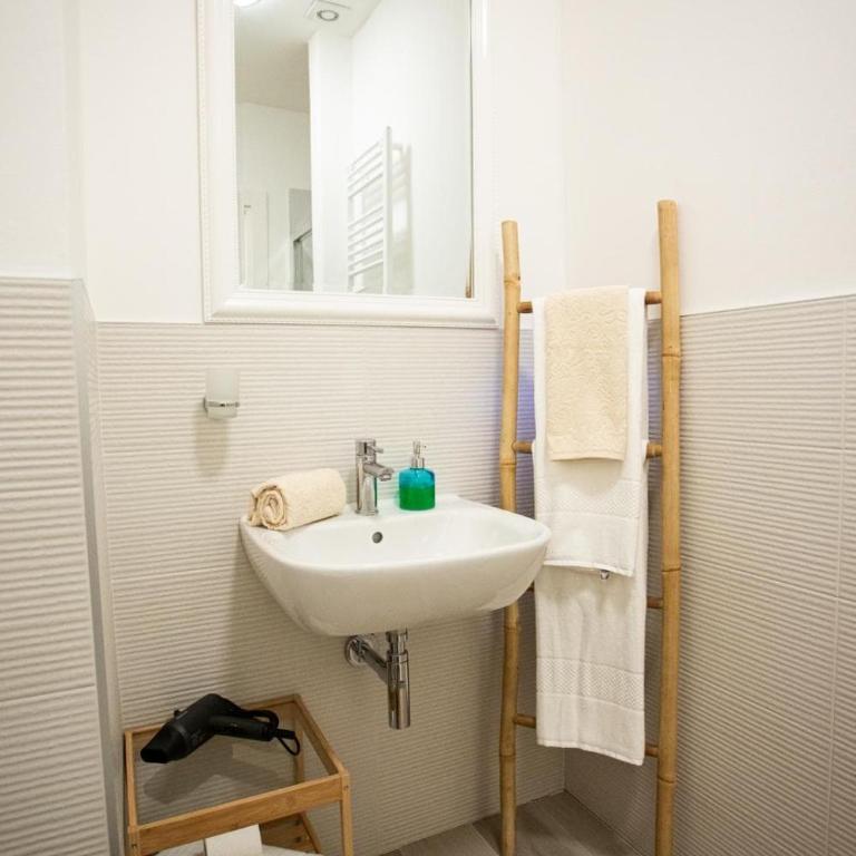 Anna Apartment - Appartamento Familiare con 2 Camere da Letto - 17