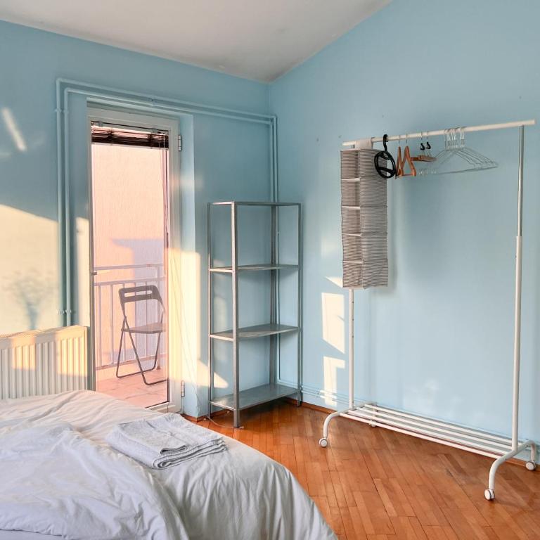 Room for one in sunny 93m2 apt - Jednokrevetna Soba sa Balkonom - 6