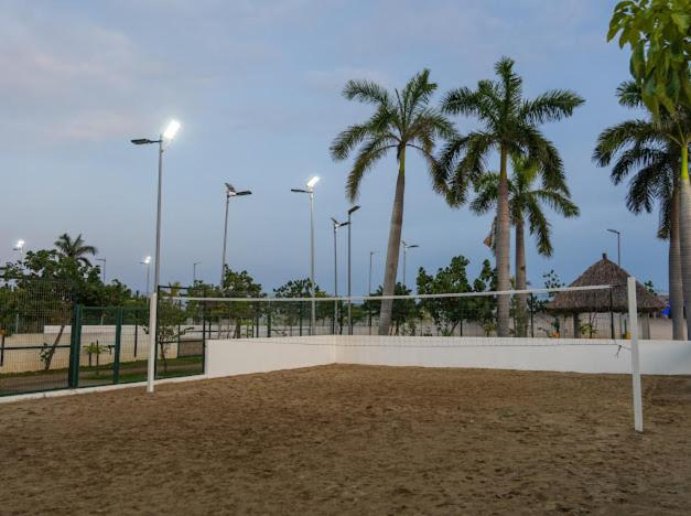 Condominio en Acapulco con acceso a club de playa - Apartamento de 3 dormitorios - Planta Alta - 25