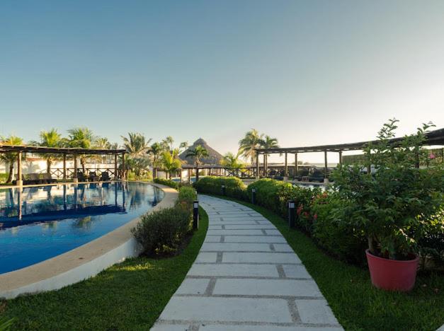 Condominio en Acapulco con acceso a club de playa - Apartamento de 3 dormitorios - Planta Alta - 24