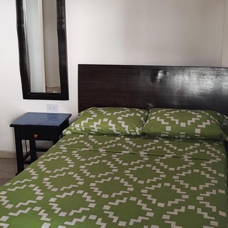 Hospedaje Lulú - Licores 24 - Double Room with Private Bathroom - 5