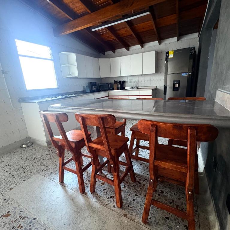 accommodation in medellin, laureles, belen rosales - Casa de 4 dormitorios - 5