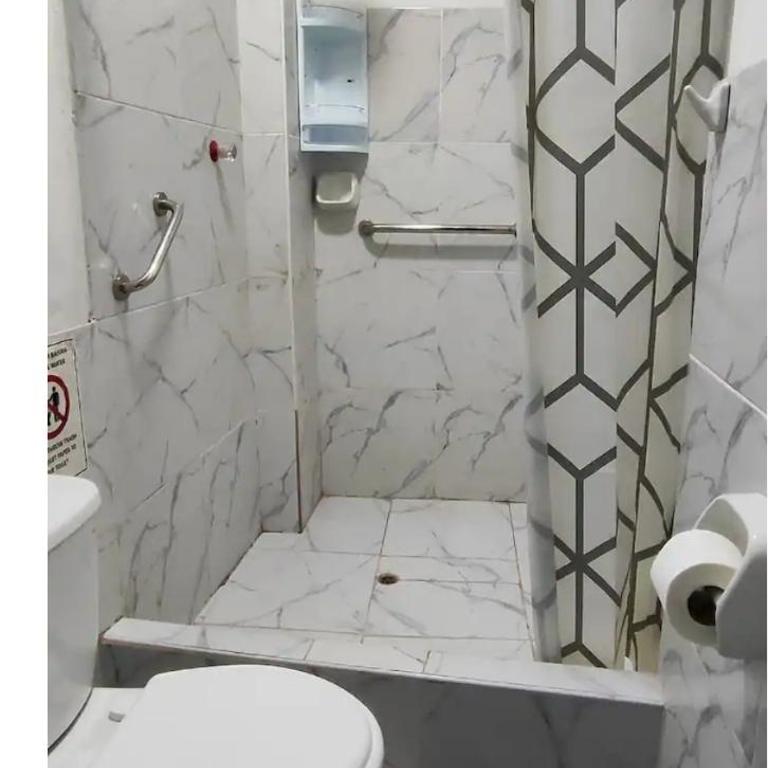 Casa El Capulí - Habitación Doble con baño - 2 camas - 9