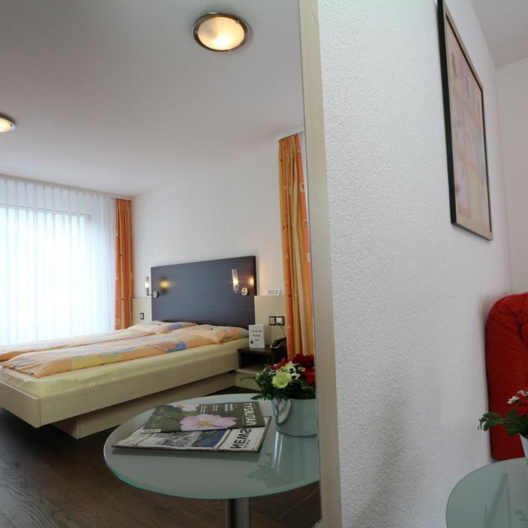 Feehof - Doppelzimmer mit Balkon - 8