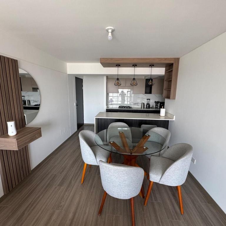 Cozy bedroom in Miraflores with rooftop pool - Superior Double Room - 5