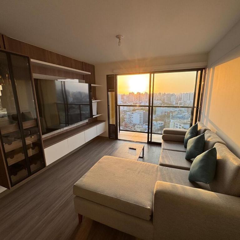 Cozy bedroom in Miraflores with rooftop pool - Superior Double Room - 1