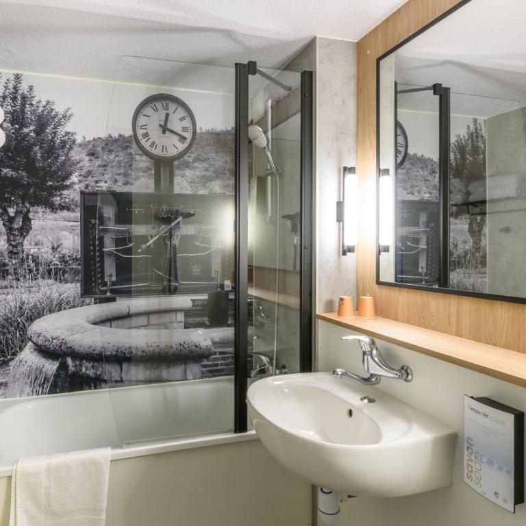 Campanile NATURE - Cahors - Chambre Lit King-Size Supérieure - 2