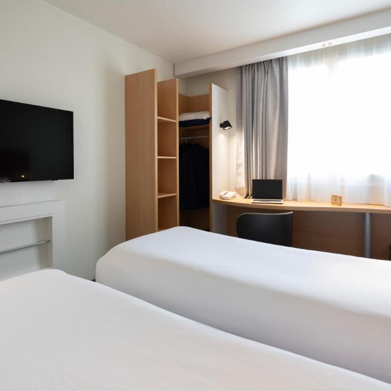 ibis Paris Gare de Lyon Ledru Rollin - Deux Chambres Doubles non Communicantes - 2