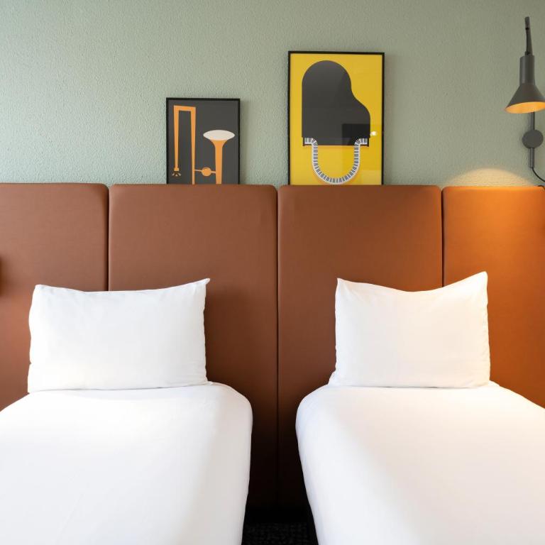 ibis Paris Gare de Lyon Ledru Rollin - Deux Chambres Doubles non Communicantes - 4