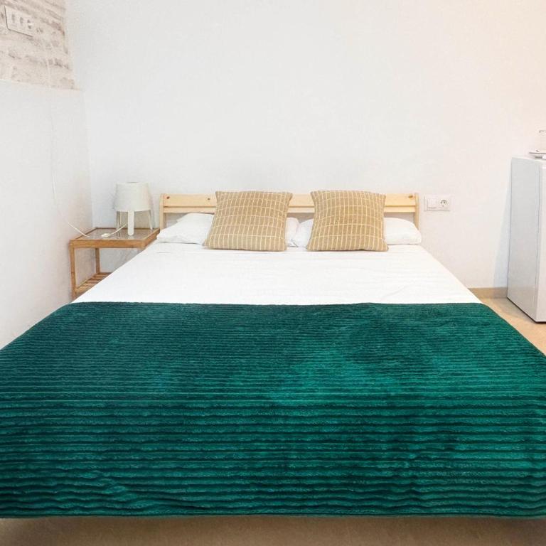 Cervantes Suites OnlyMalaga - Habitación Doble con baño privado - 14