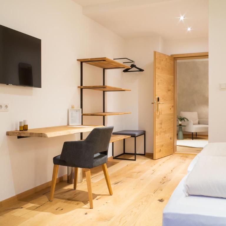 Hotel Hubertus - Deluxe Doppelzimmer mit Balkon - 4