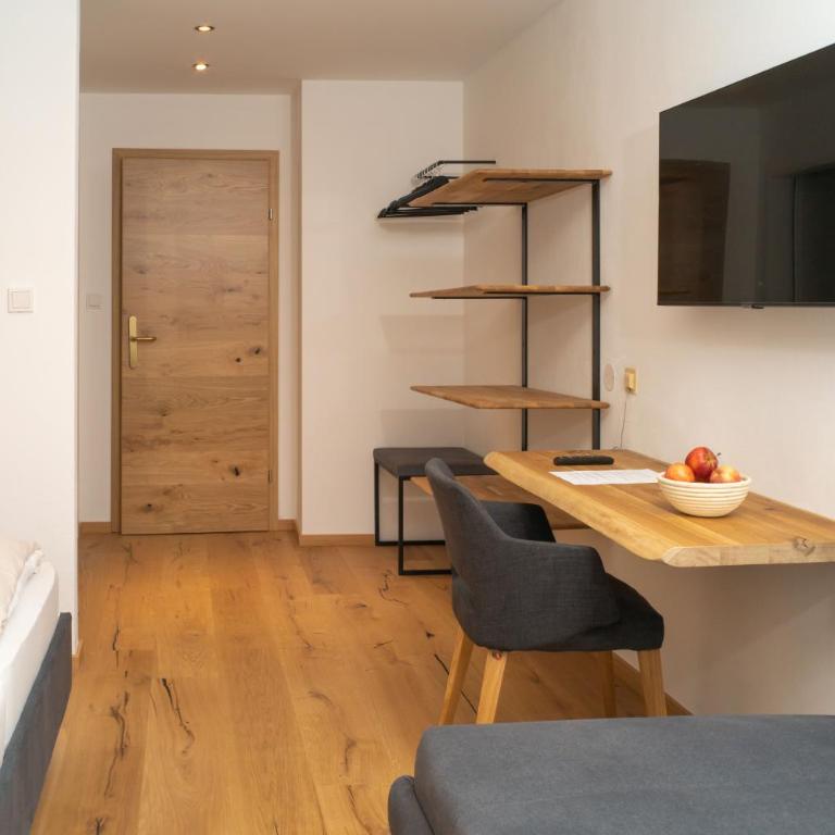 Hotel Hubertus - Deluxe Doppelzimmer mit Balkon - 2