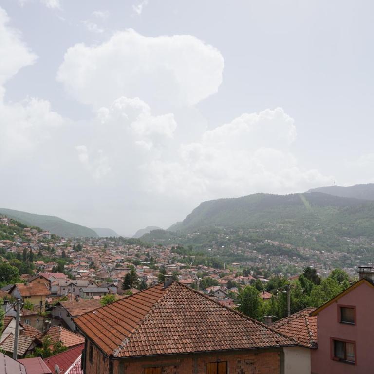 Apartment UpHill - Apartman sa 3 Spavaće Sobe i Balkonom - 18