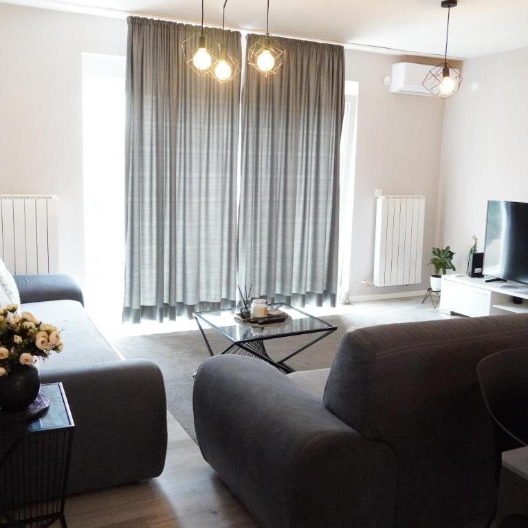 Apartment UpHill - Apartman sa 3 Spavaće Sobe i Balkonom - 21