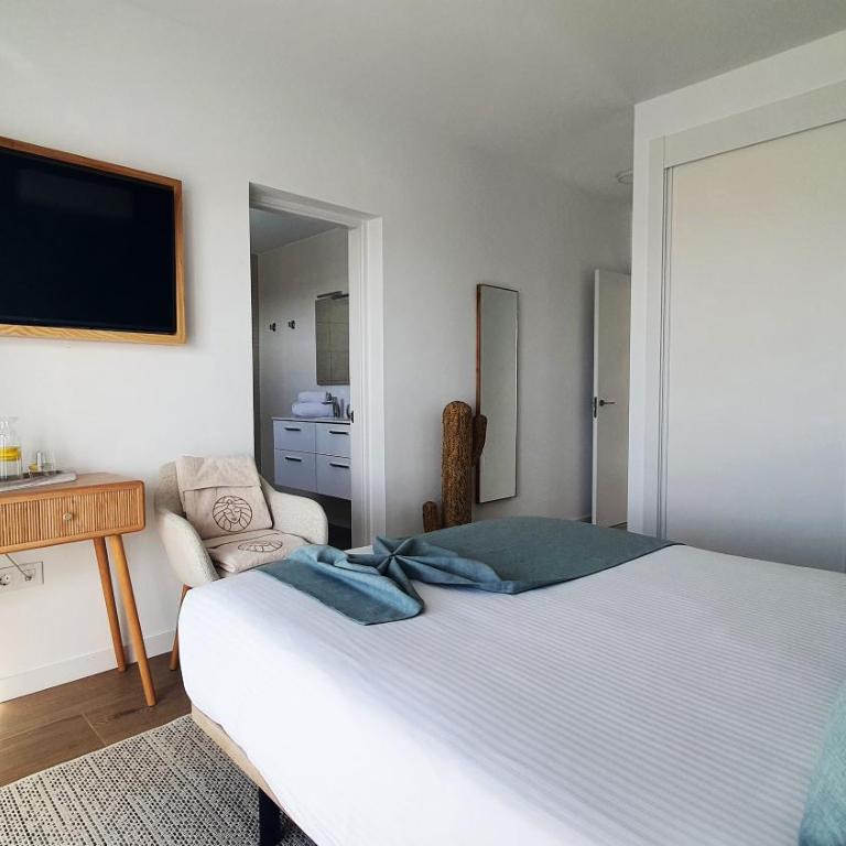 Serena del Mar by LIVVO - Two-Bedroom Villa - 6