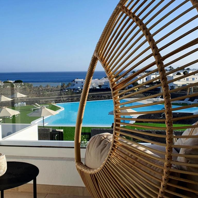 Serena del Mar by LIVVO - Two-Bedroom Villa with Sea View - 9