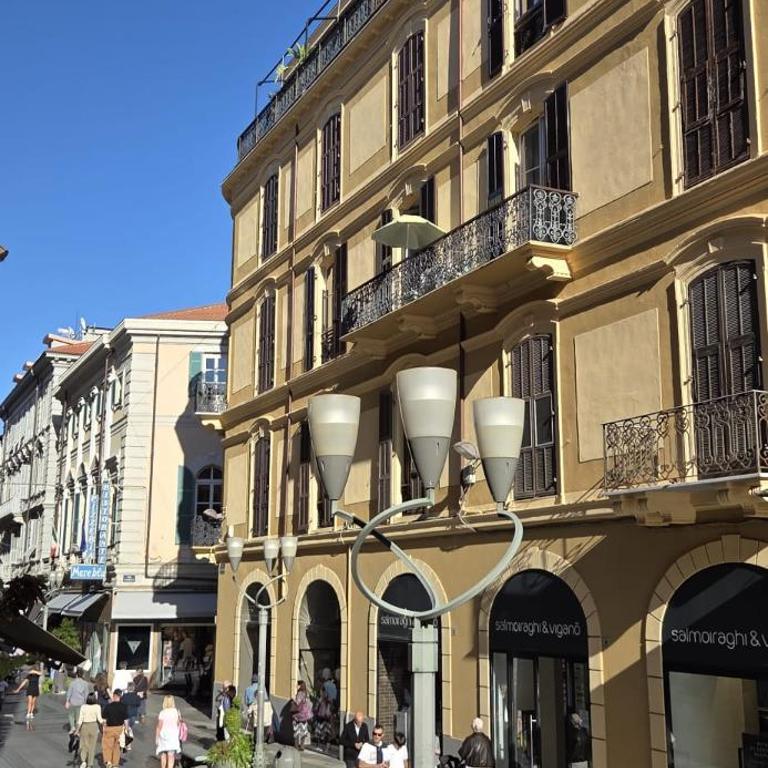 Matteotti - Appartamento con 2 Camere da Letto - 39