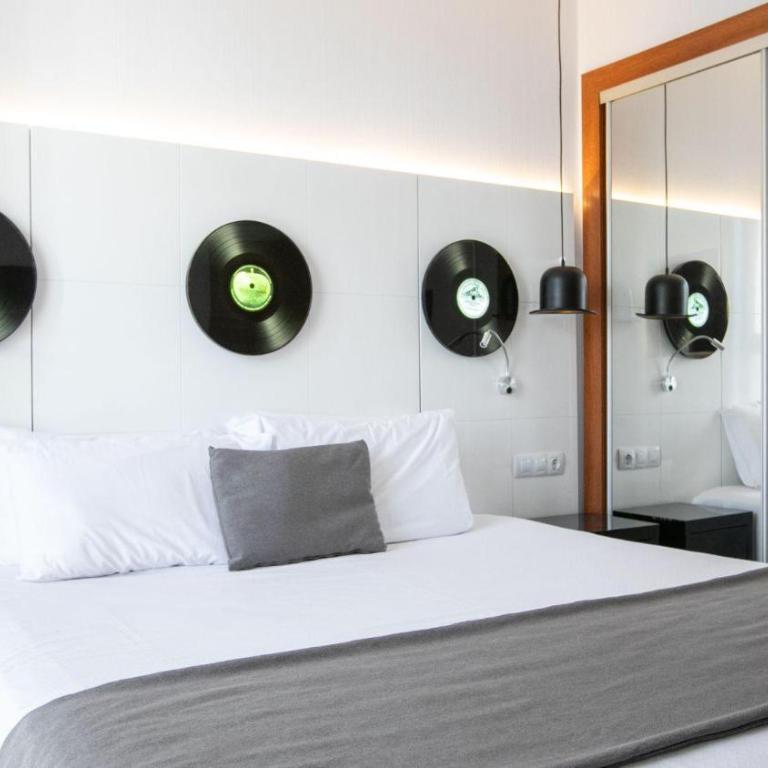 Evenia Rocafort - Double or Twin Room - 1