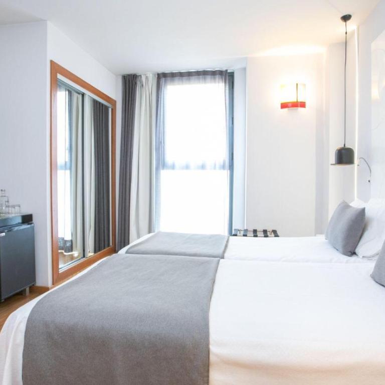 Evenia Rocafort - Triple Room - 2