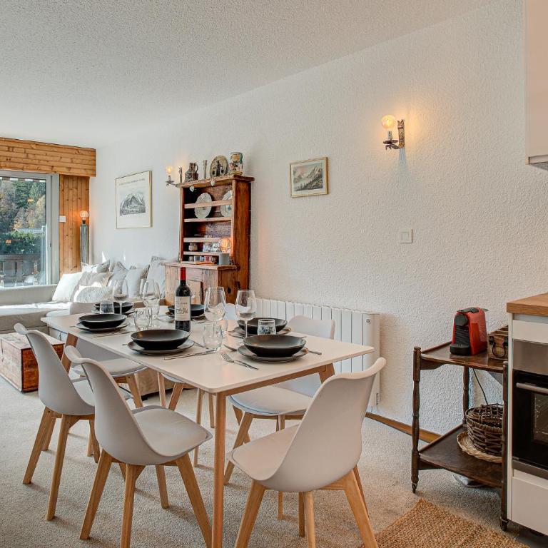 Apartment Mika, Alpes Agency, Slope side location, Central Chamonix, Sleeps 4-6 - Apartamento de 2 dormitorios - 3