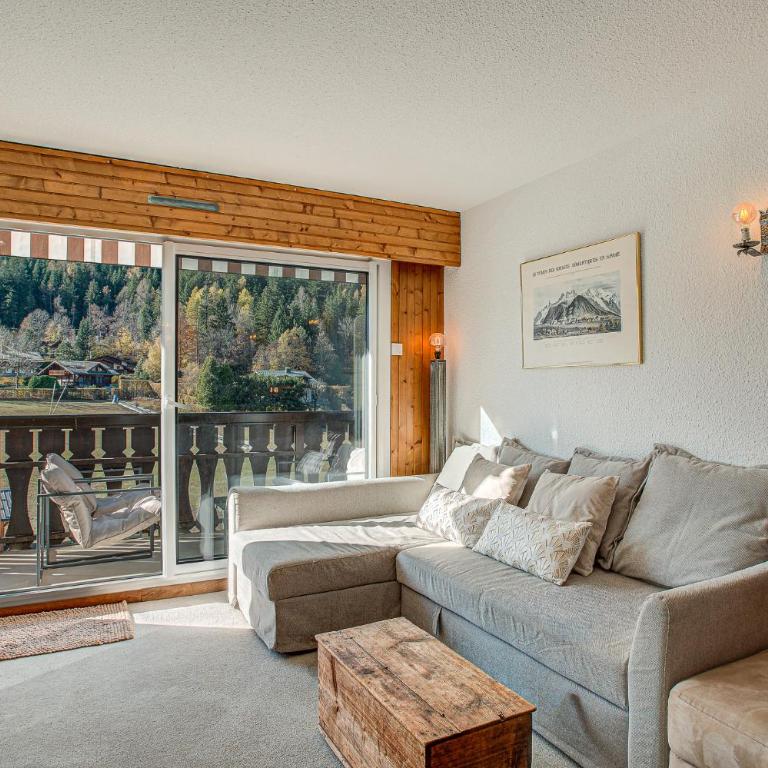 Apartment Mika, Alpes Agency, Slope side location, Central Chamonix, Sleeps 4-6 - Apartamento de 2 dormitorios - 1