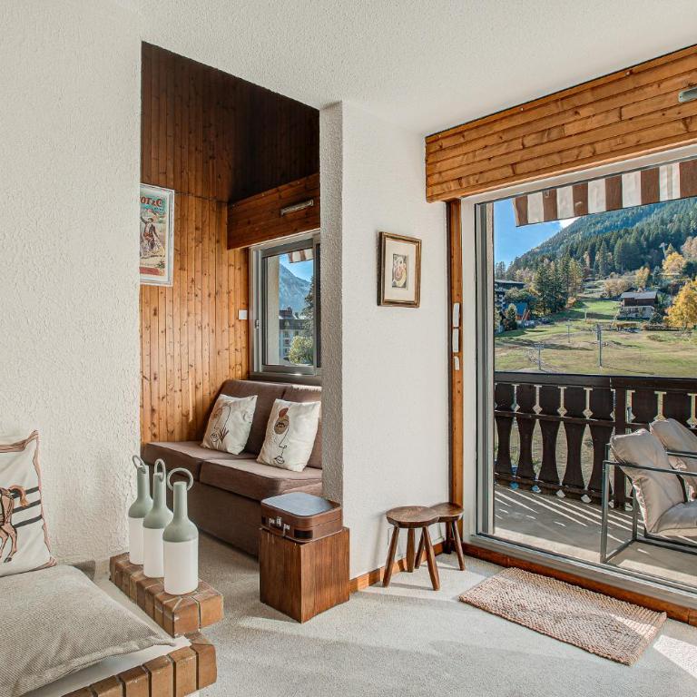 Apartment Mika, Alpes Agency, Slope side location, Central Chamonix, Sleeps 4-6 - Apartamento de 2 dormitorios - 2