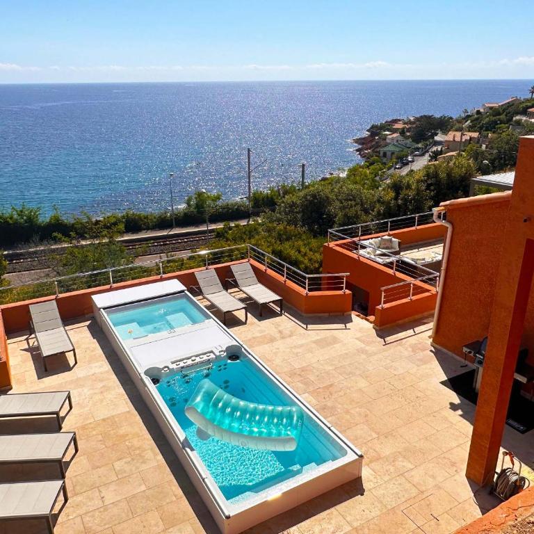 Tolles Ferienhaus für Familien mit Meerblick und Schwimm Spa Strandnah by Riviera Homelife Management - Appartement - Vue sur Mer - 21