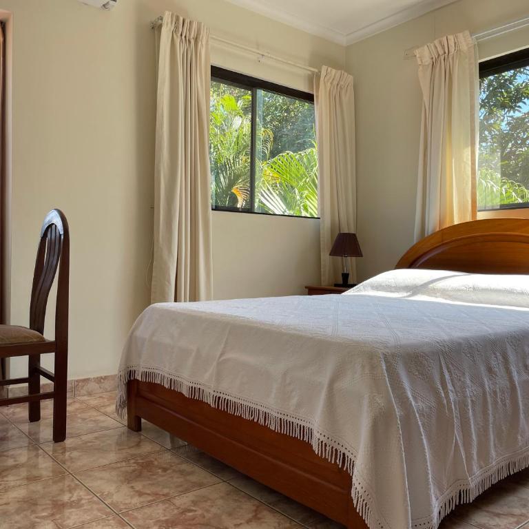 Habitación Cómoda y Confortable, Zona Norte, Santa Cruz - Double Room with Shared Bathroom - 1