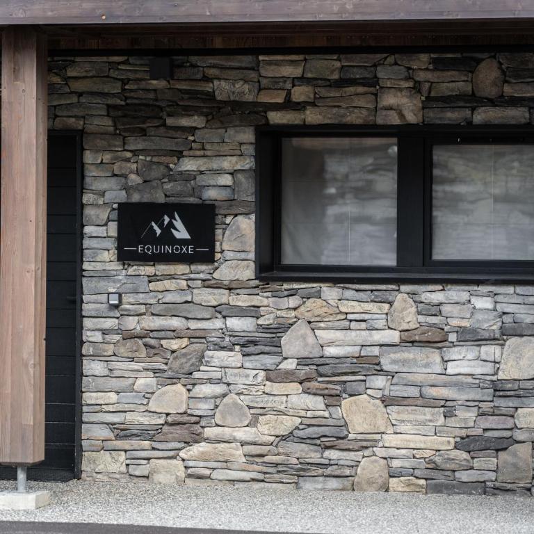Splendide chalet 6 pièces, jacuzzi et sauna, proche pistes à La Plagne Montalbert - FR-1-755-24 - Chalet - 6