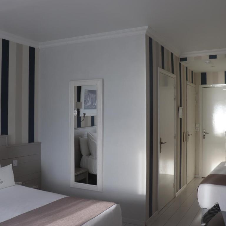 Hôtel The Originals Miramar, Royan Pontaillac - Chambre Triple Supérieure - Vue sur Mer - 2