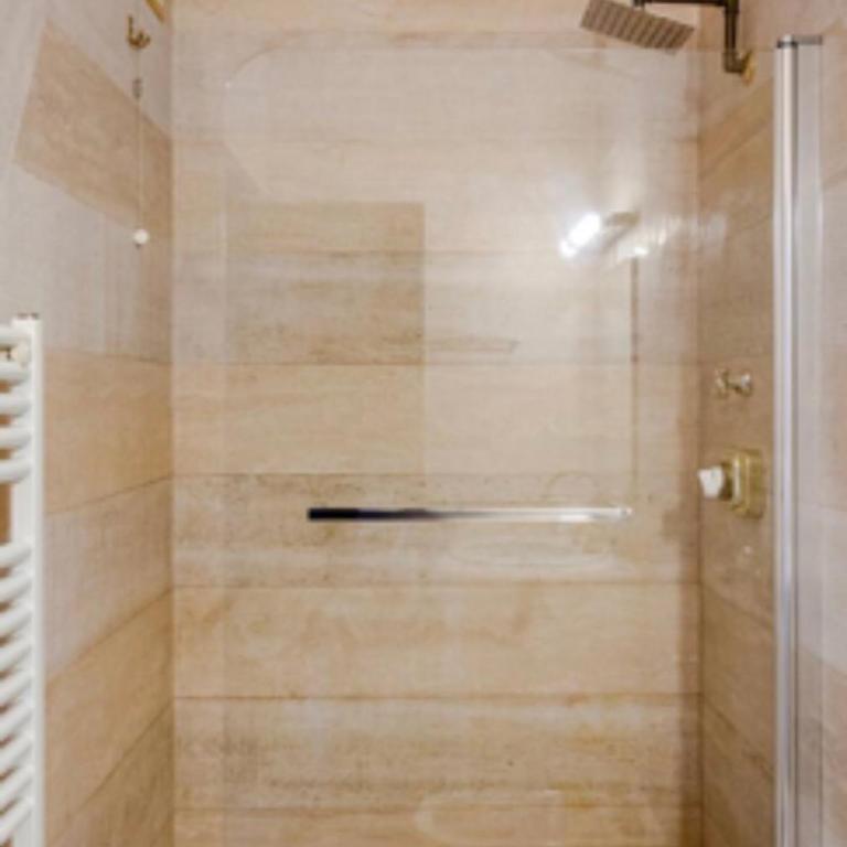 3 Bedrooms with Terrace close to the Center - Appartamento con 3 Camere da Letto - 20