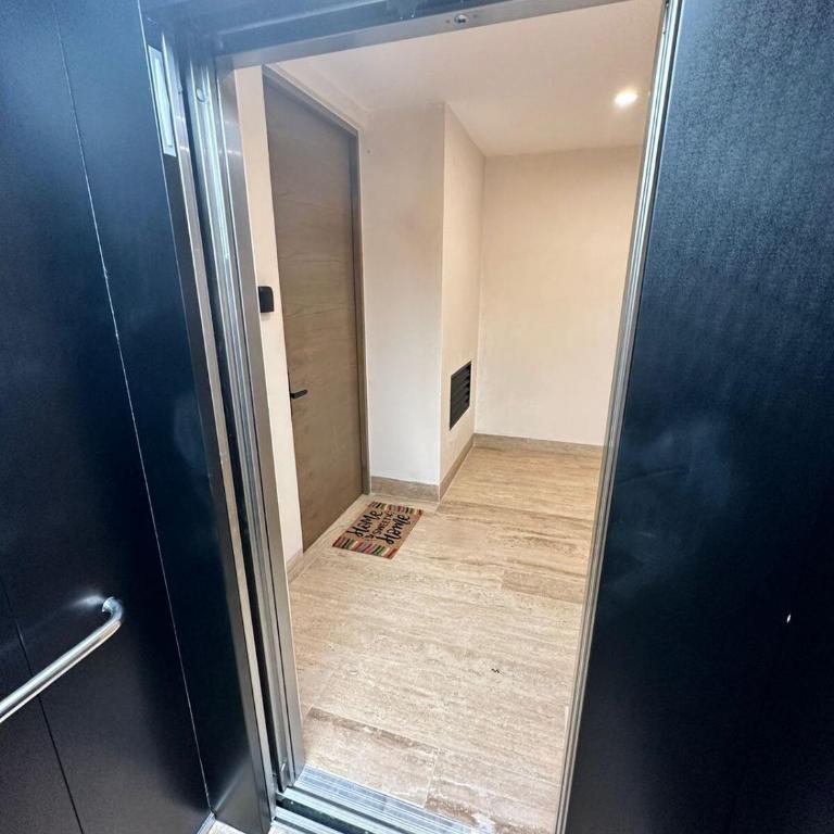 Brand-new Loft with Pool, Near Beach and Nightlife - Apartamento de 1 dormitorio - 52