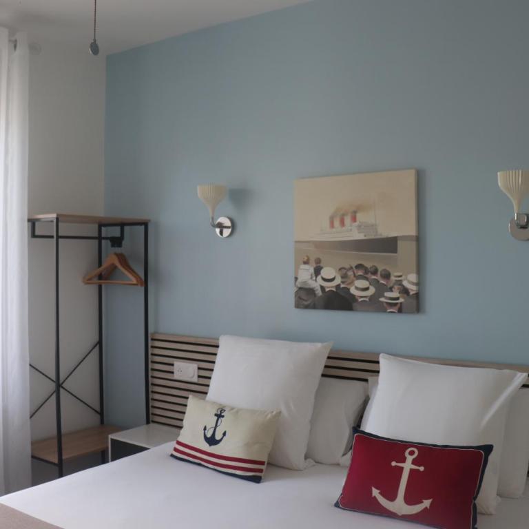 Hôtel The Originals Miramar, Royan Pontaillac - Chambre double standard avec vue sur la cour - 4