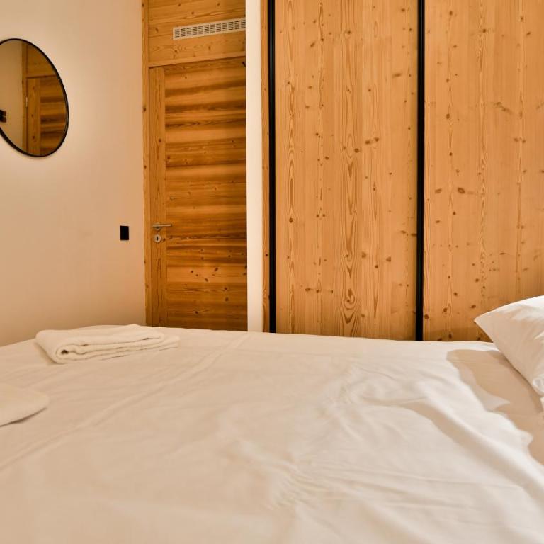 Les Chalets de L'Aiguille C001 - Apartment - 4