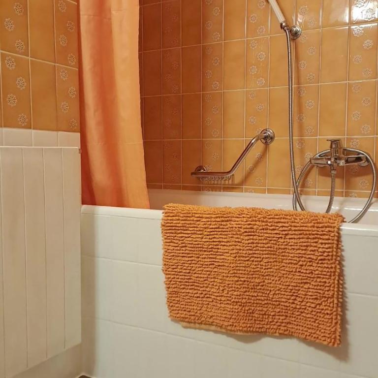 Super OFFRE à Viva Crans Montana - Appartement 2 Chambres avec Balcon et Terrasse - 15