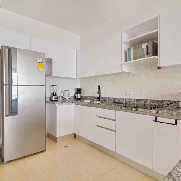 Espectacular Apto frente a la Plaza Pozos Colorados - Two-Bedroom Apartment - 7